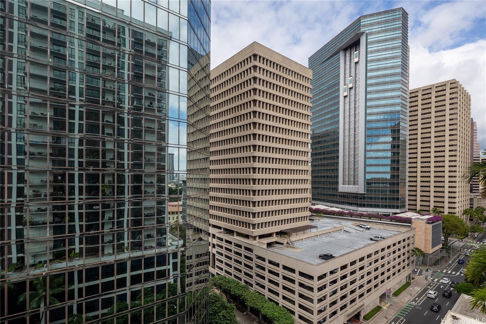 Harbor Square condo # 14C, Honolulu, Hawaii - photo 19 of 23