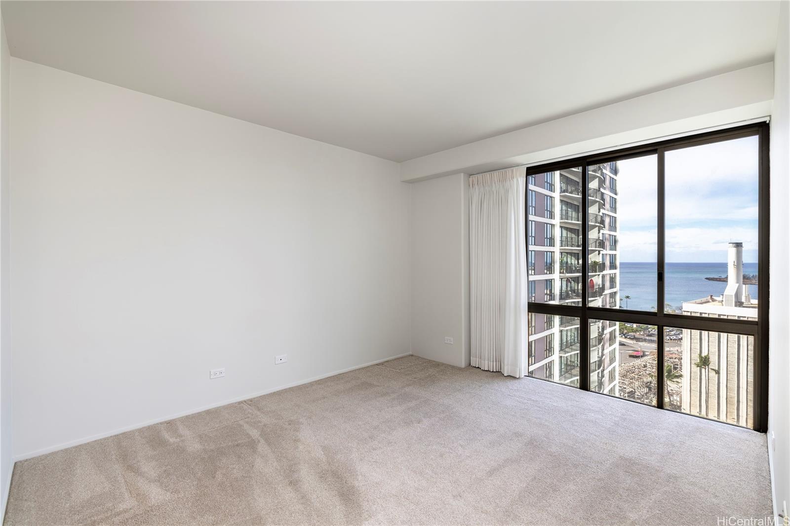 Harbor Square condo # 16A, Honolulu, Hawaii - photo 6 of 16