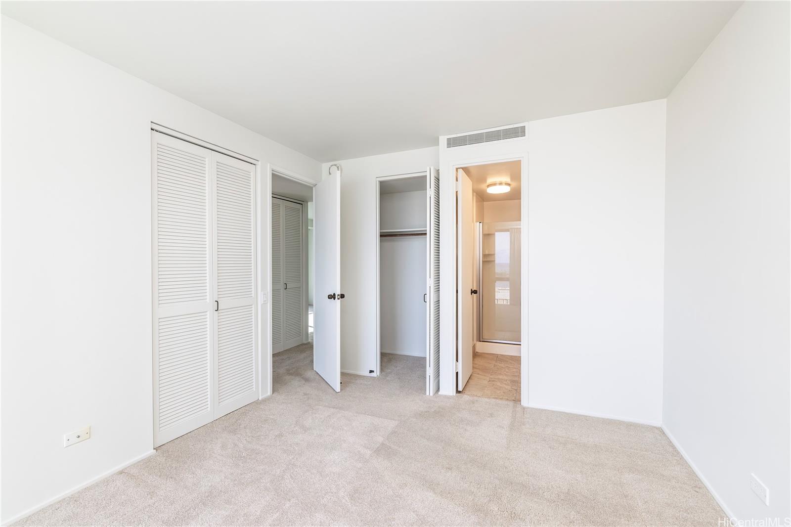 Harbor Square condo # 16A, Honolulu, Hawaii - photo 8 of 16