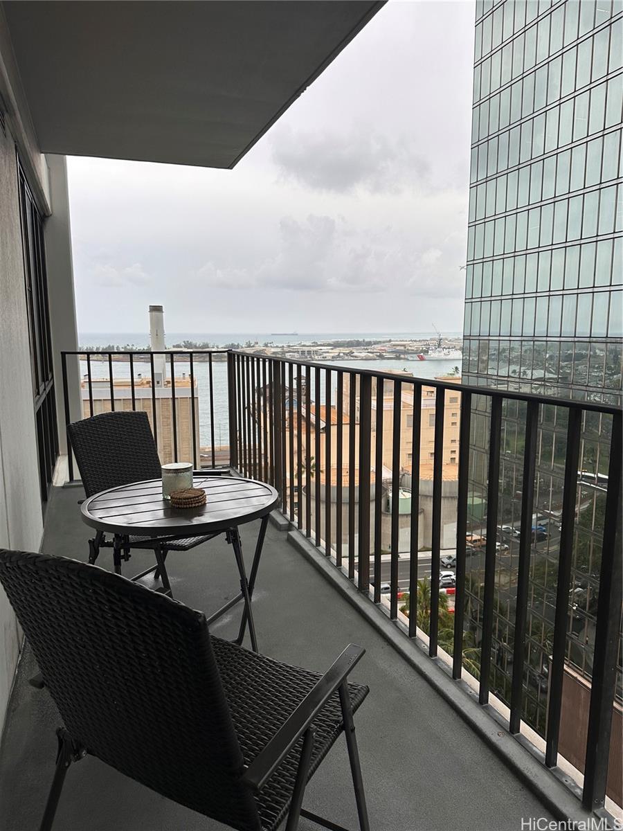 225 Queen Street Honolulu - Rental - photo 14 of 16