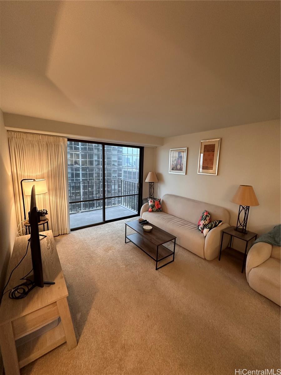 225 Queen Street Honolulu - Rental - photo 6 of 16