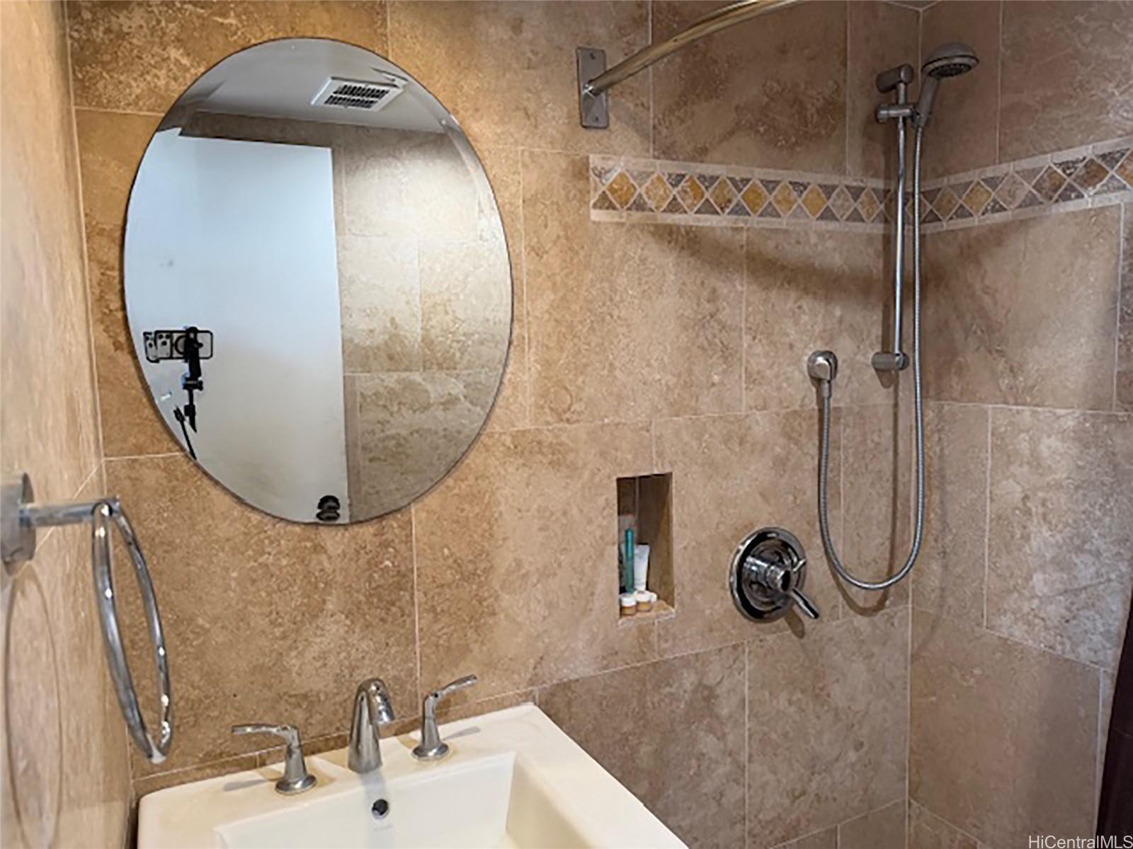 Harbor Square condo # 19F, Honolulu, Hawaii - photo 13 of 25