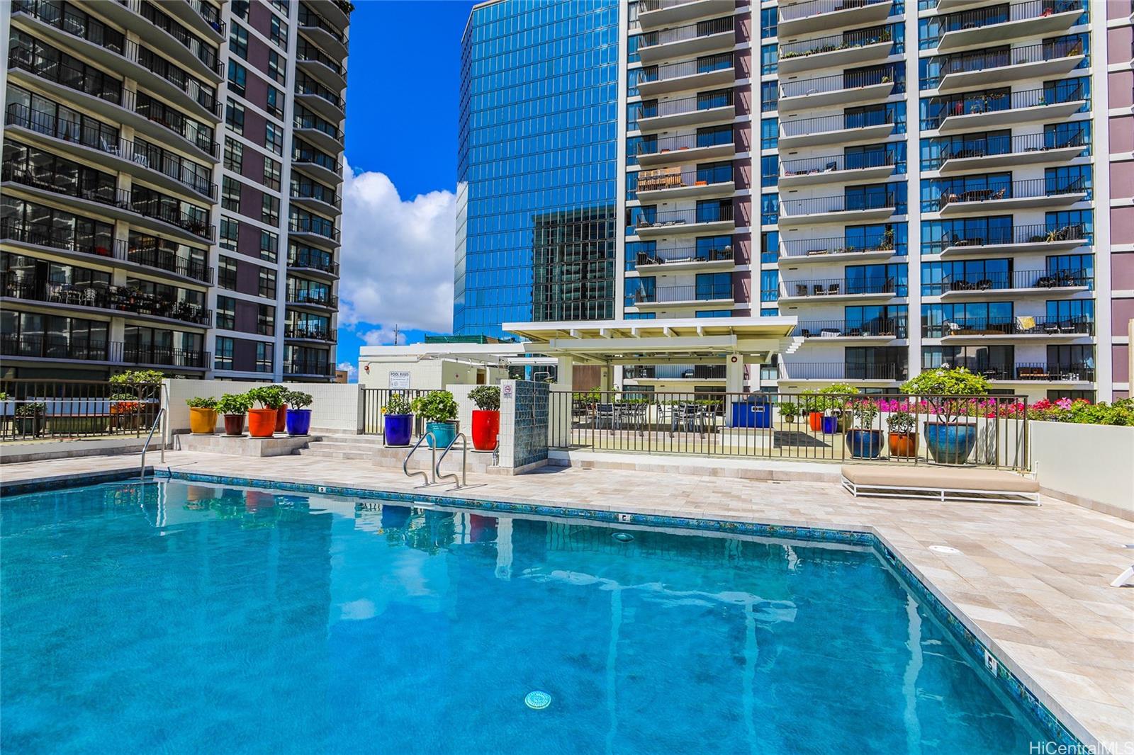 Harbor Square condo # 20D, Honolulu, Hawaii - photo 23 of 25