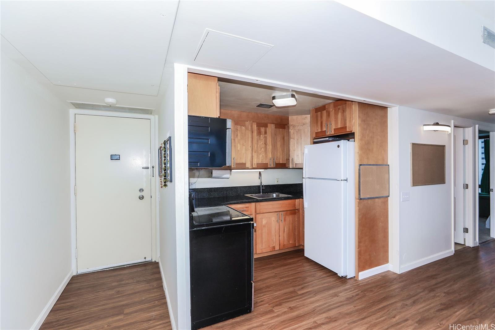 Harbor Square condo # 21H, Honolulu, Hawaii - photo 13 of 25