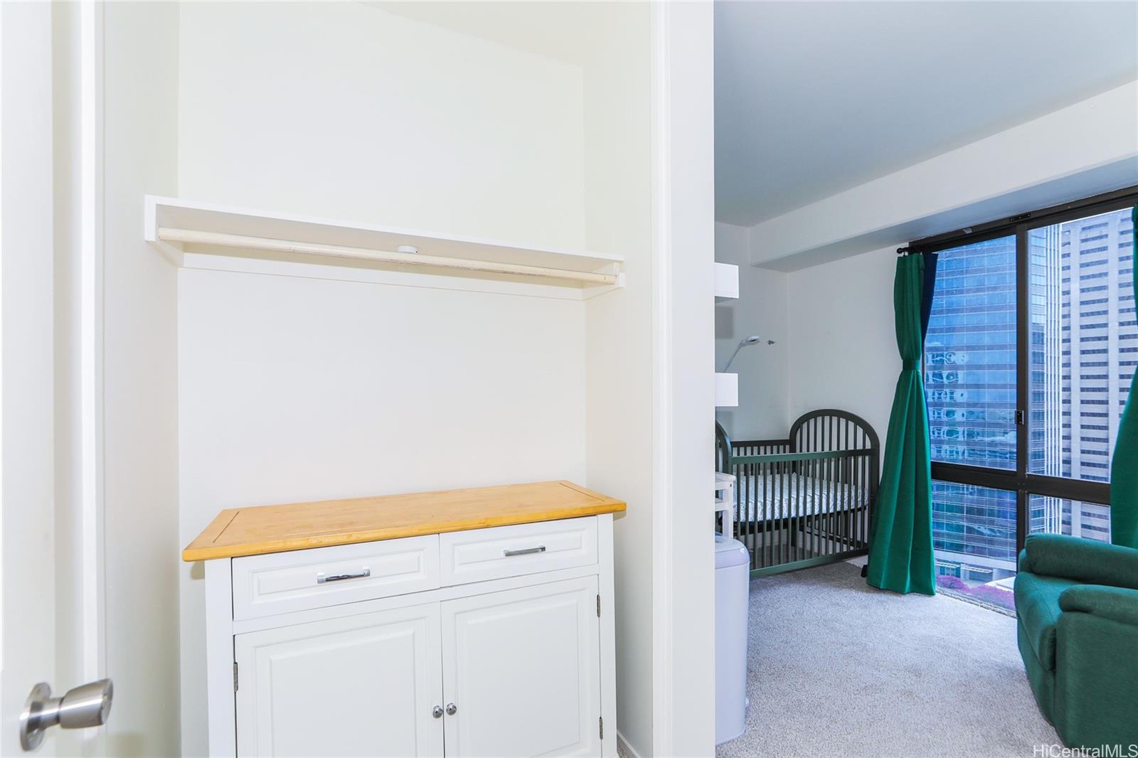 Harbor Square condo # 21H, Honolulu, Hawaii - photo 17 of 25