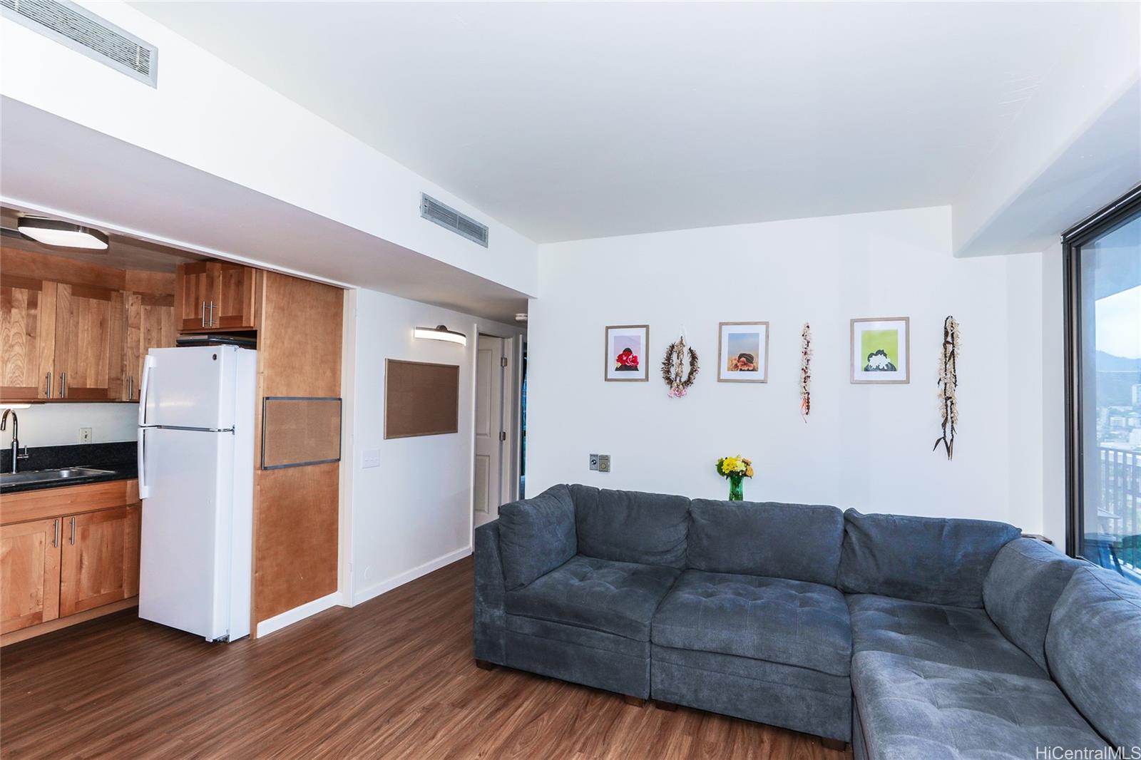 Harbor Square condo # 21H, Honolulu, Hawaii - photo 6 of 25