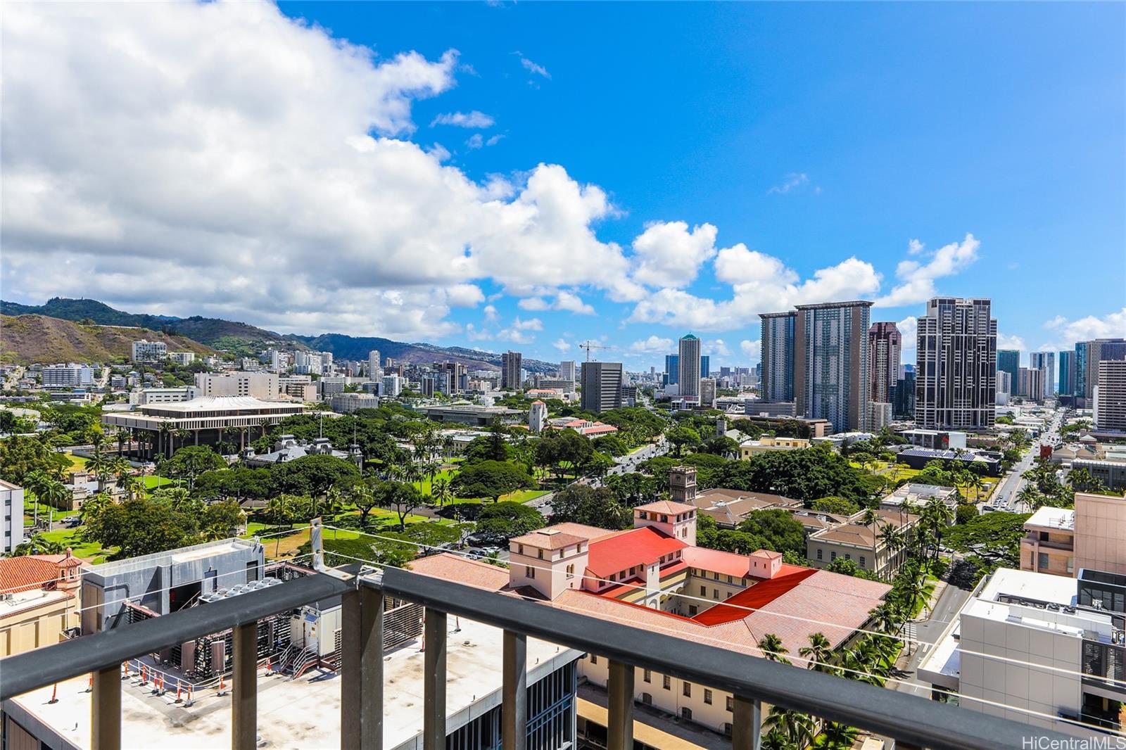Harbor Square condo # 21H, Honolulu, Hawaii - photo 9 of 25