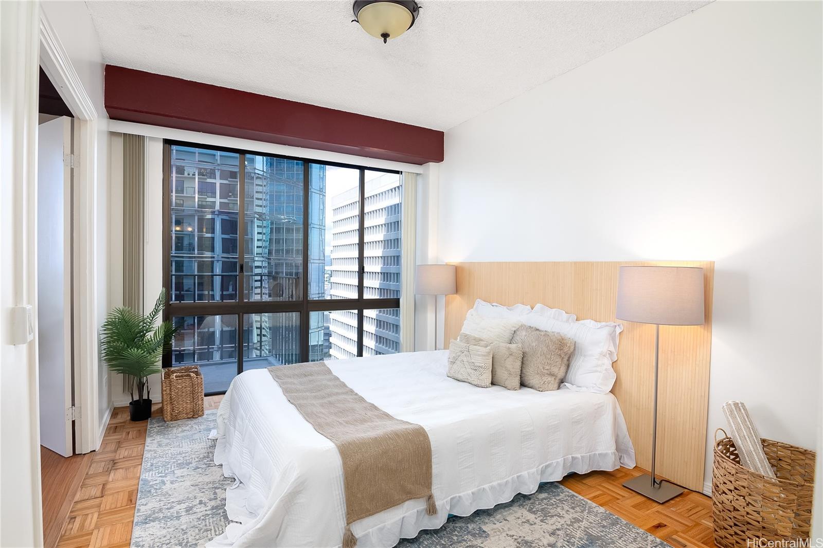 Harbor Square condo # 22E, Honolulu, Hawaii - photo 15 of 25