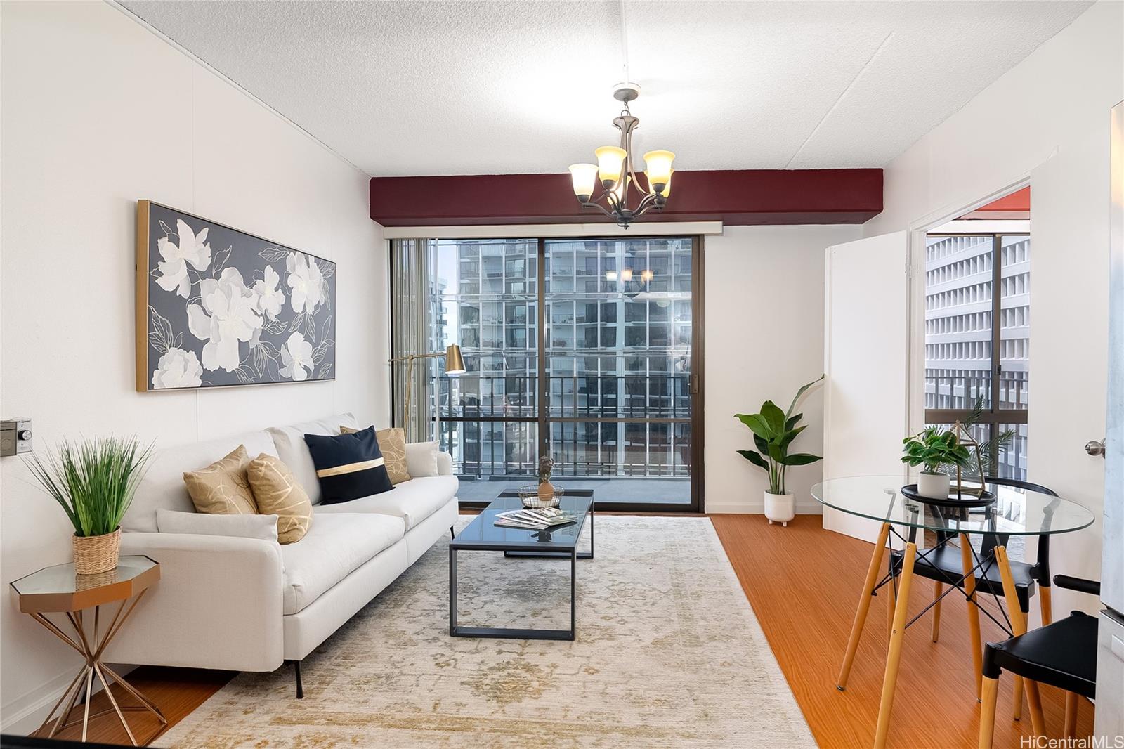 Harbor Square condo # 22E, Honolulu, Hawaii - photo 4 of 25