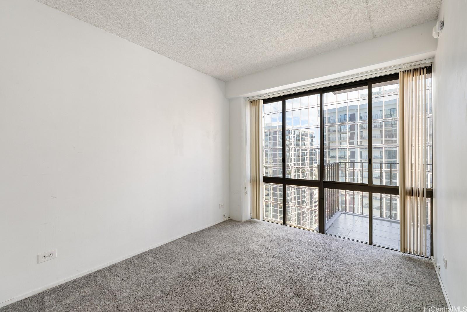 Harbor Square condo # 23E, Honolulu, Hawaii - photo 14 of 22