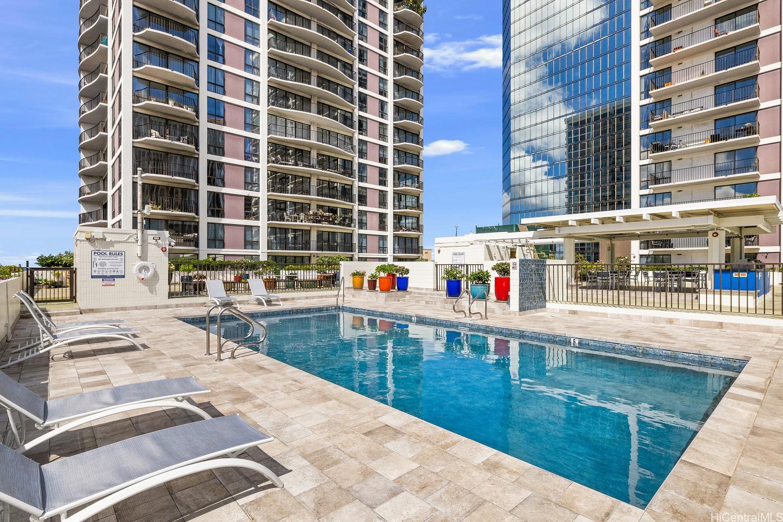 Harbor Square condo # 23E, Honolulu, Hawaii - photo 17 of 22