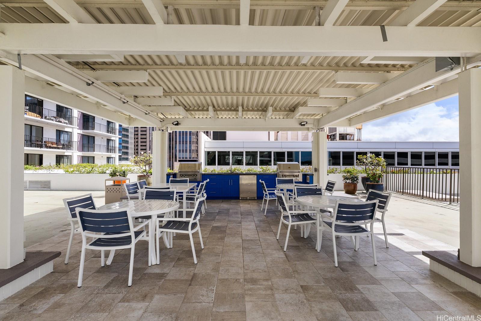 Harbor Square condo # 23E, Honolulu, Hawaii - photo 19 of 22