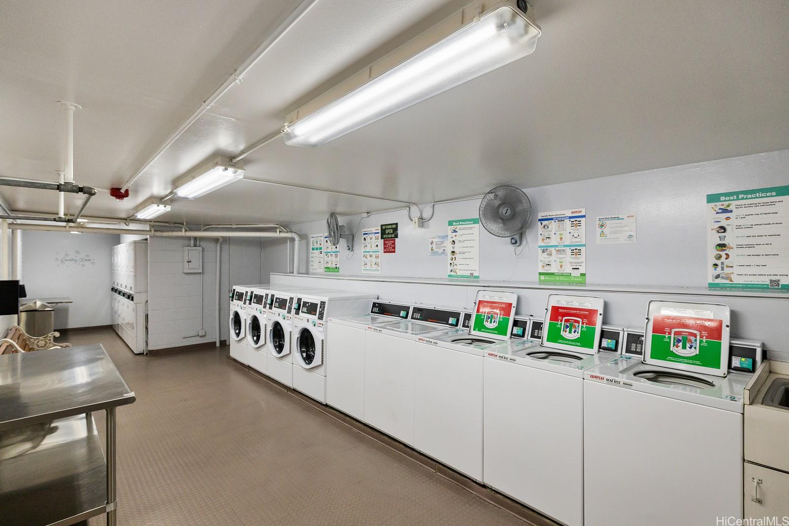 Harbor Square condo # 23E, Honolulu, Hawaii - photo 20 of 22