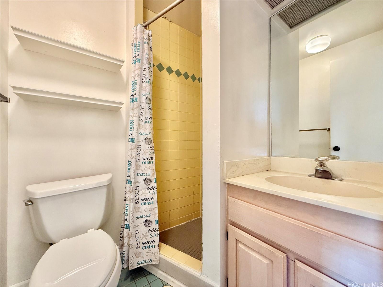 Harbor Square condo # 25G, Honolulu, Hawaii - photo 14 of 25