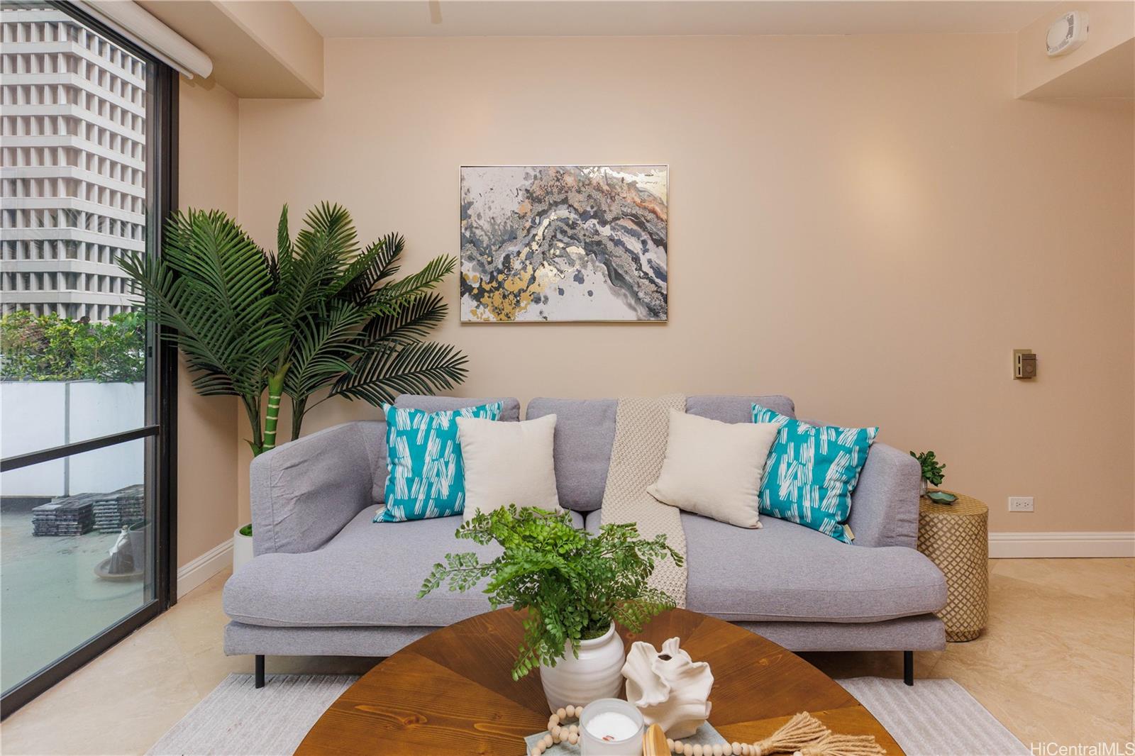 Harbor Square condo # 7A, Honolulu, Hawaii - photo 2 of 18