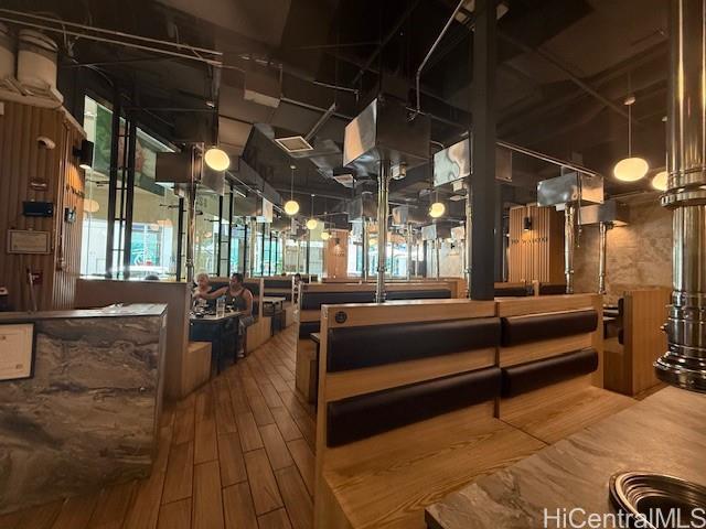 2250 Kalakaua Ave Waikiki  - photo 14 of 24