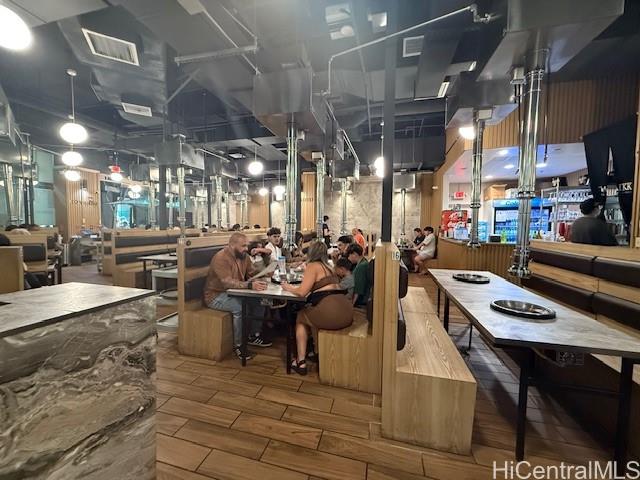 2250 Kalakaua Ave Waikiki  - photo 15 of 24