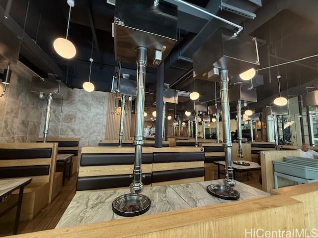 2250 Kalakaua Ave Waikiki  - photo 17 of 24