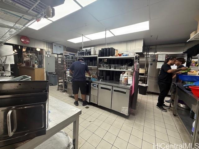 2250 Kalakaua Ave Waikiki  - photo 21 of 24