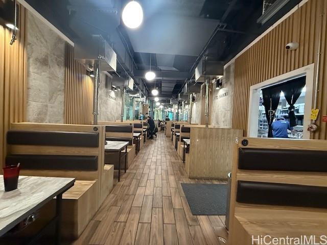 2250 Kalakaua Ave Waikiki  - photo 10 of 24