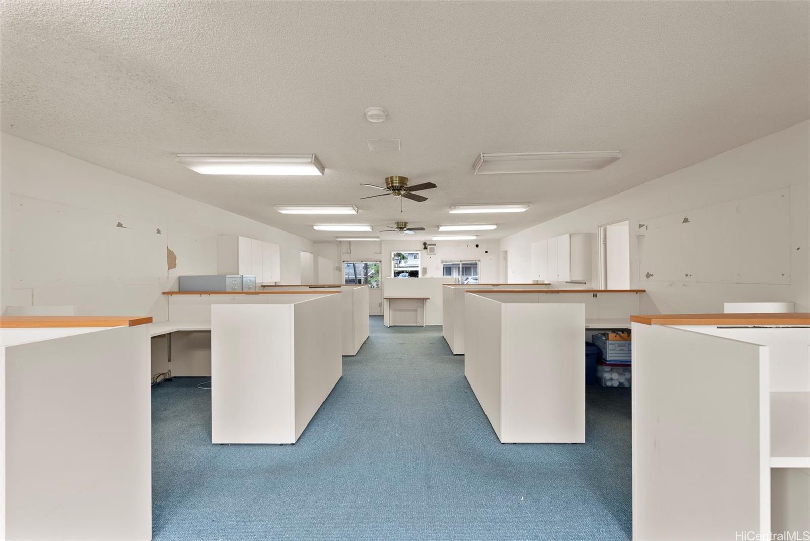 2251  Mahalo Street Puunui, Honolulu home - photo 2 of 13