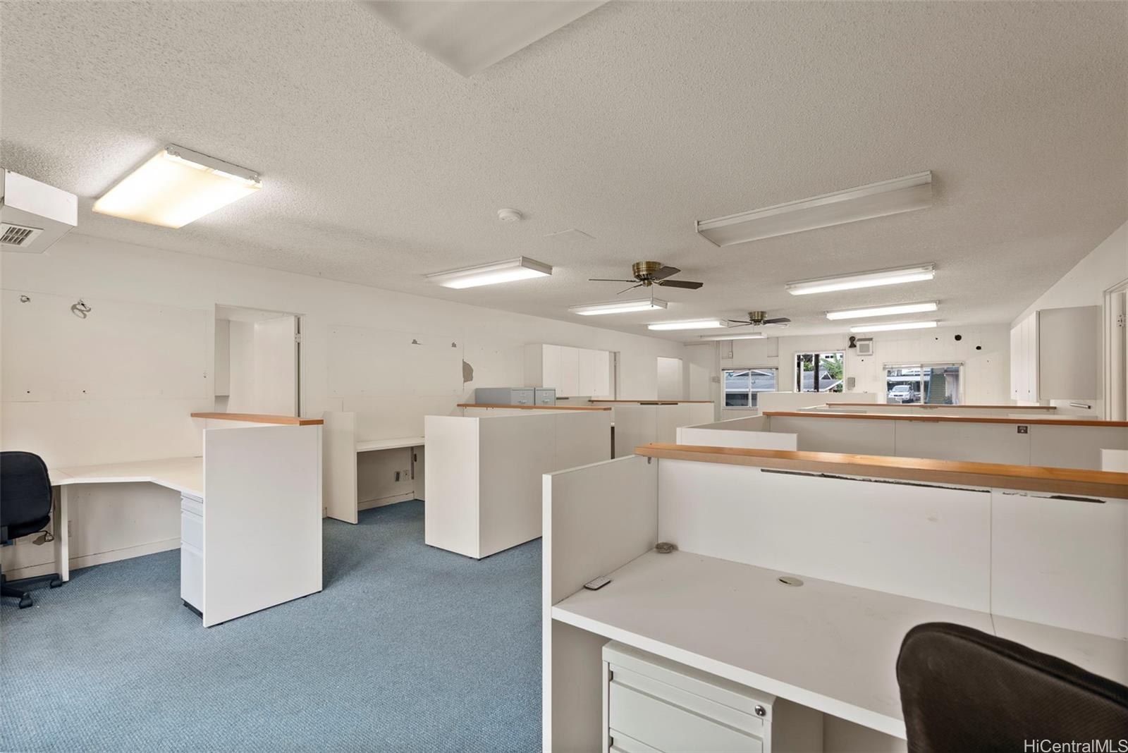 2251  Mahalo Street Puunui, Honolulu home - photo 4 of 13