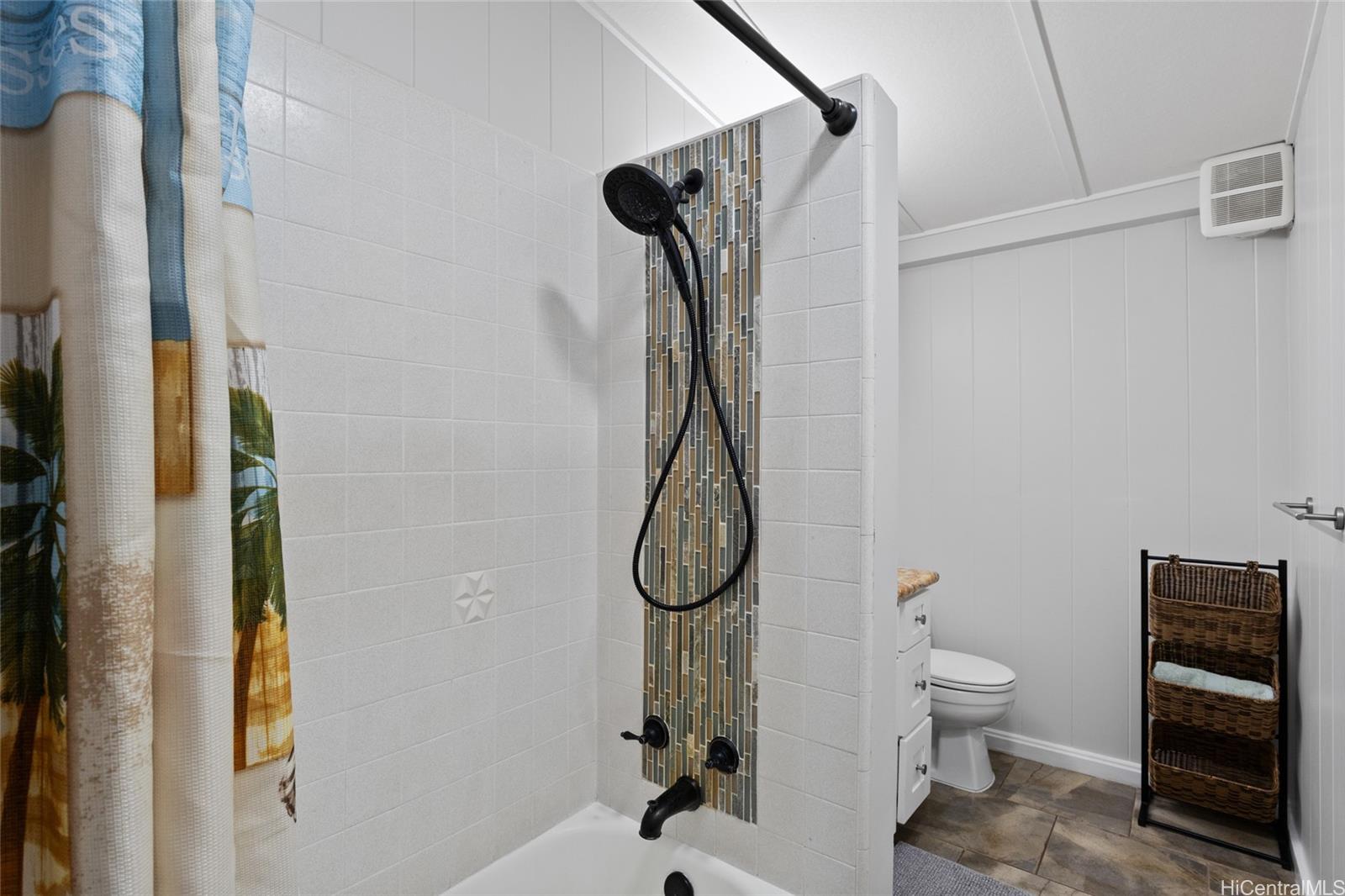 2265  Amokemoke St Pacific Palisades, PearlCity home - photo 17 of 25