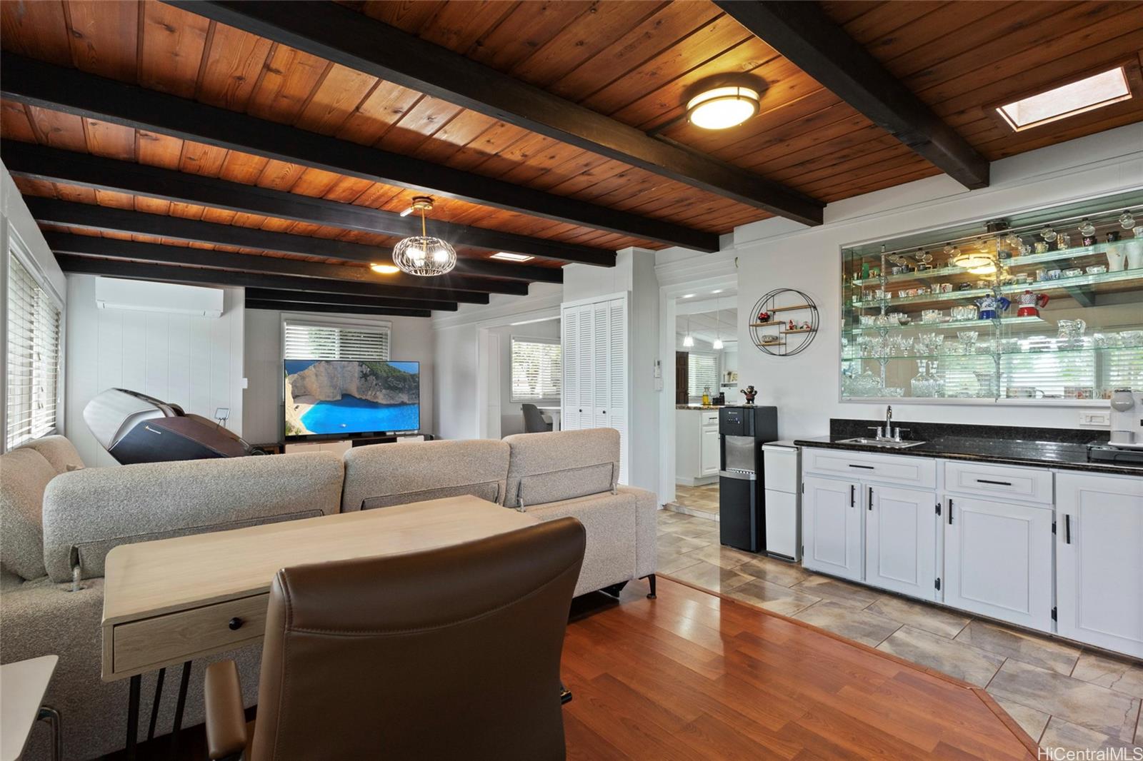 2265  Amokemoke St Pacific Palisades, PearlCity home - photo 10 of 25