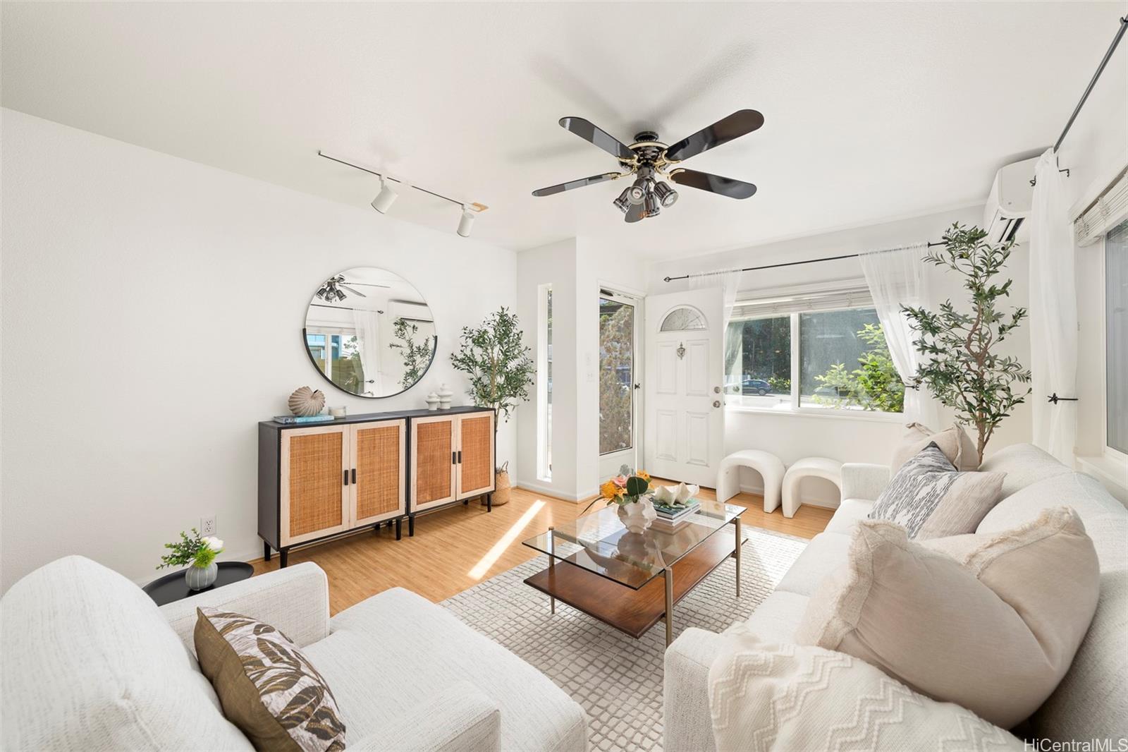 2266  Auhuhu Street Pacific Palisades, PearlCity home - photo 2 of 21