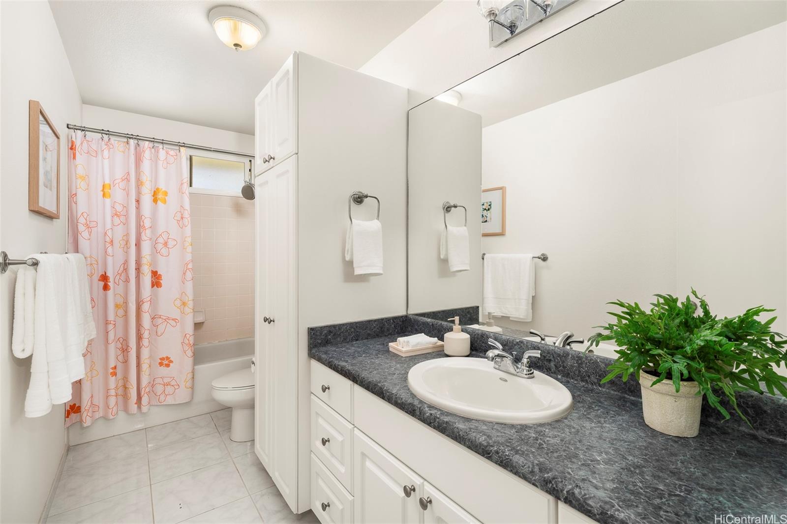 2266  Auhuhu Street Pacific Palisades, PearlCity home - photo 14 of 21