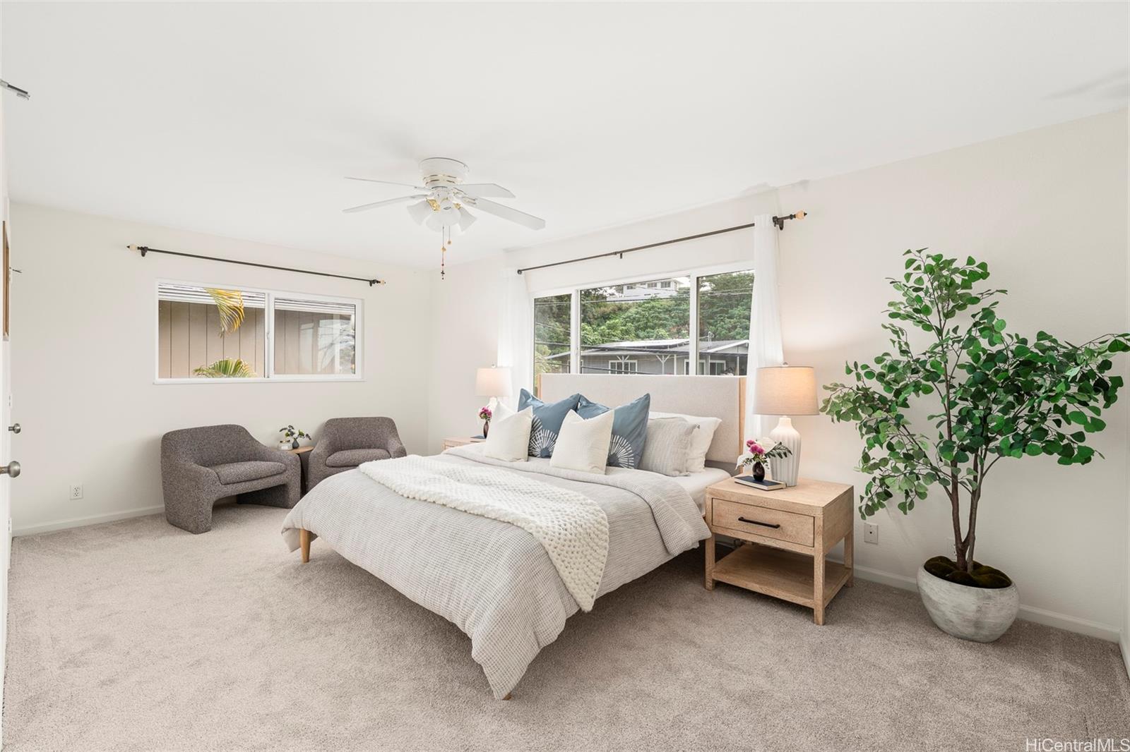 2266  Auhuhu Street Pacific Palisades, PearlCity home - photo 15 of 23