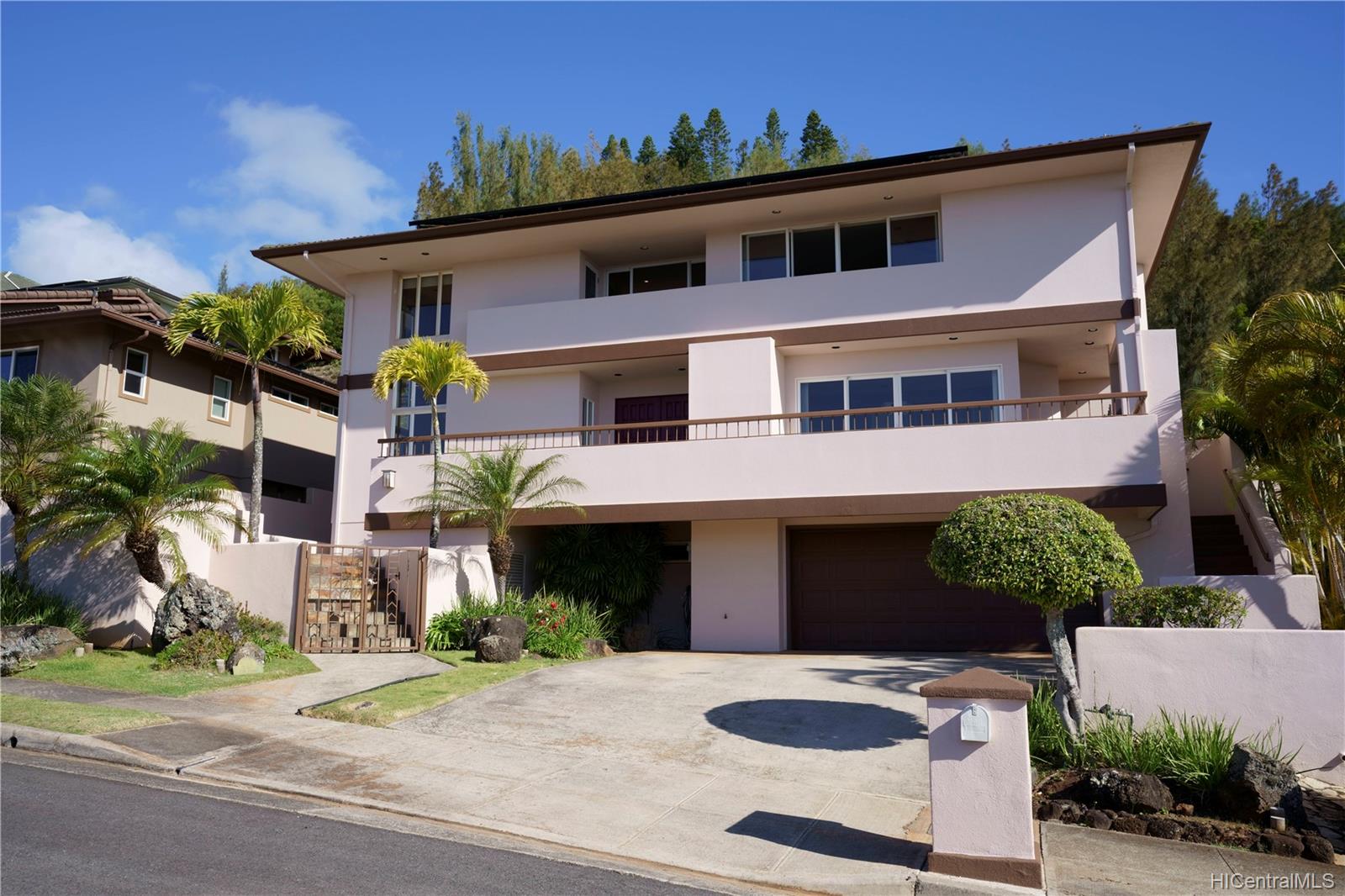2269 Okoa Street , Honolulu, Hi 96821 Waialae Iki
