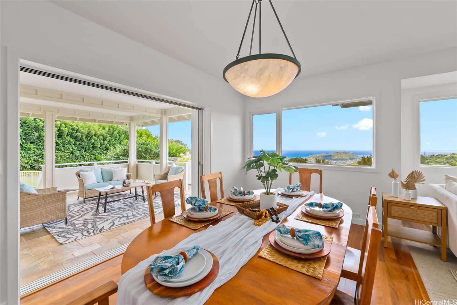 2277  Halakau Street Waialae Iki, Diamond Head home - photo 5 of 25