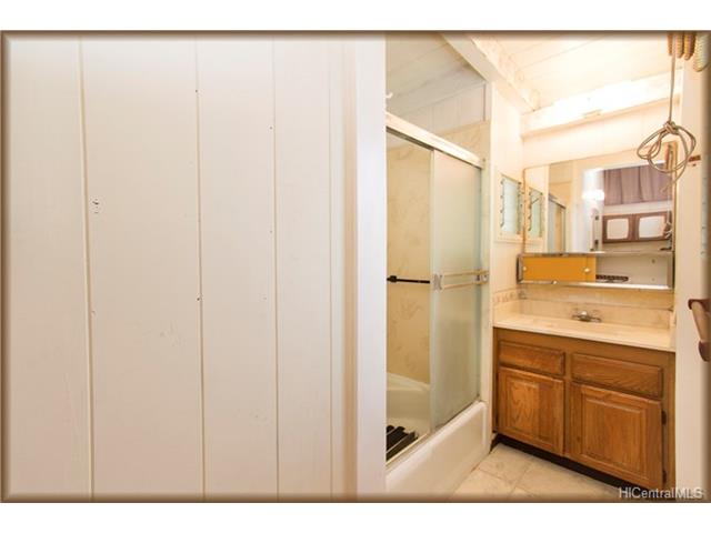 2278  Komo Mai Dr Pacific Palisades, PearlCity home - photo 14 of 25