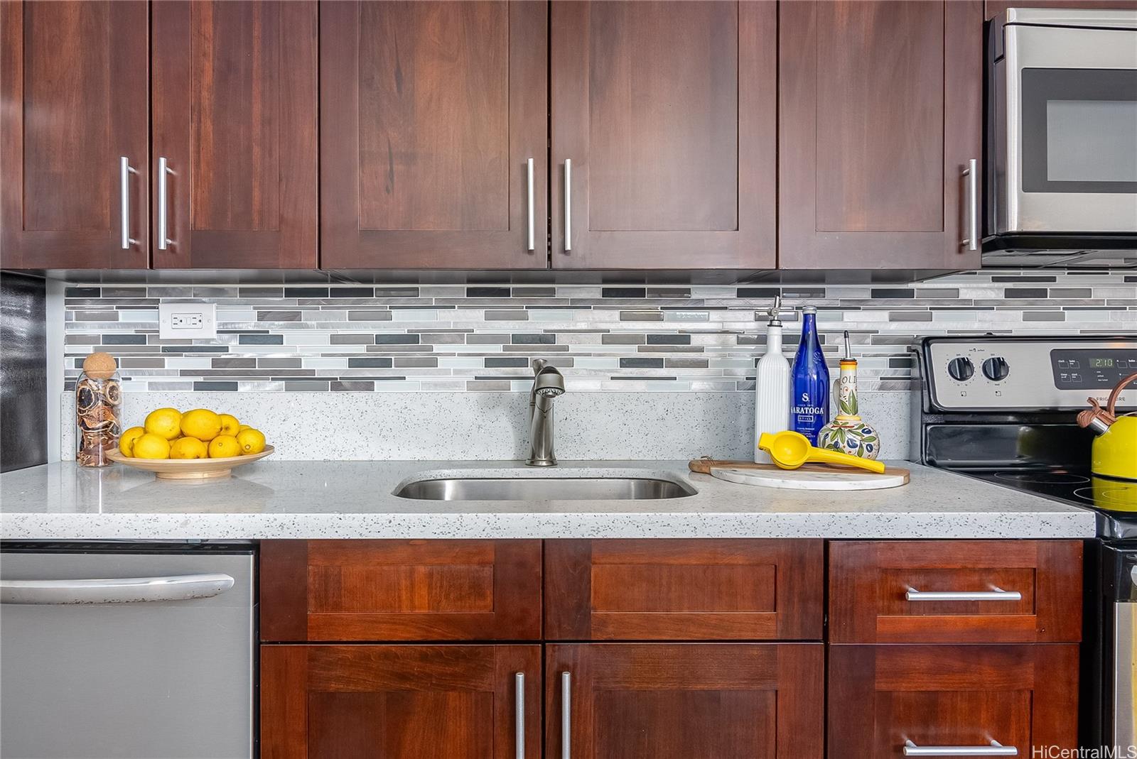 Blvd Tower condo # 303, Honolulu, Hawaii - photo 8 of 25