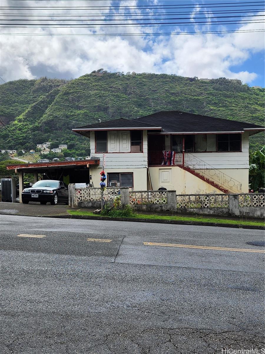 2281 Palolo Ave Honolulu - Multi-family - photo 3 of 5
