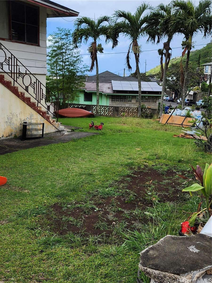 2281  Palolo Ave Palolo, Diamond Head home - photo 2 of 5