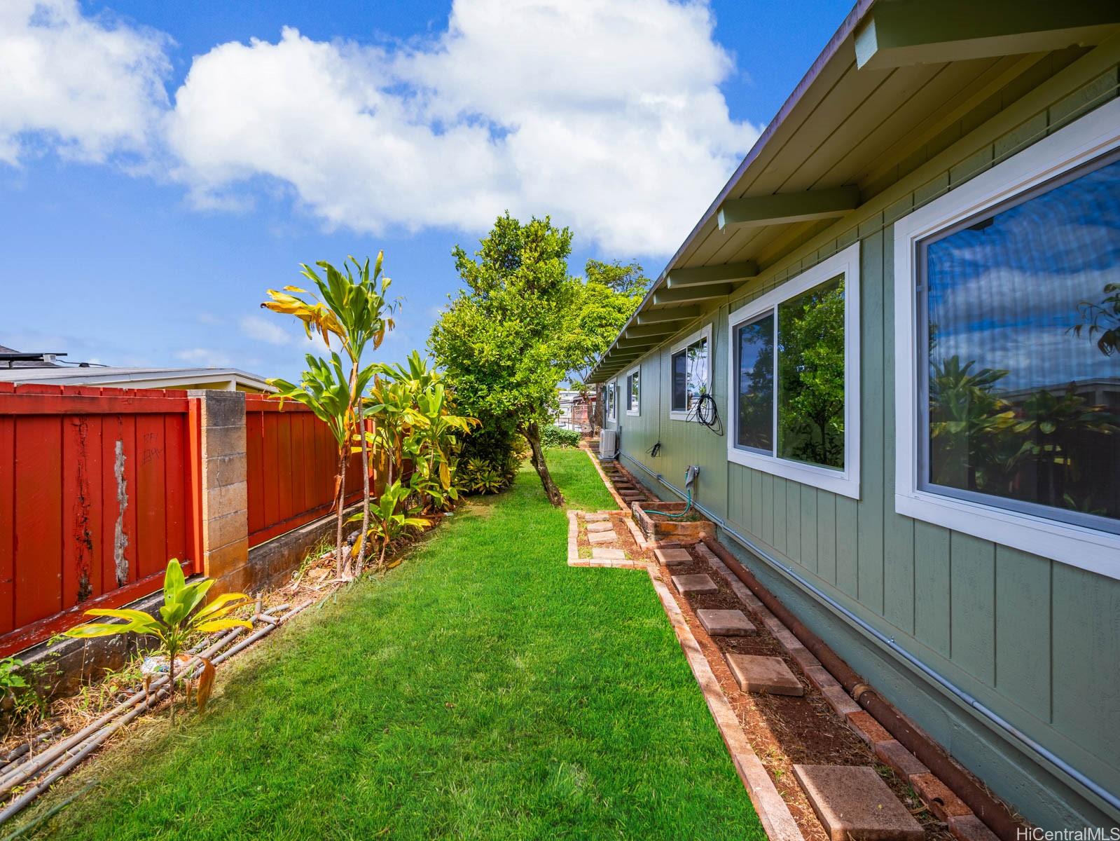 2283  Aumakua Street Pacific Palisades, PearlCity home - photo 23 of 25