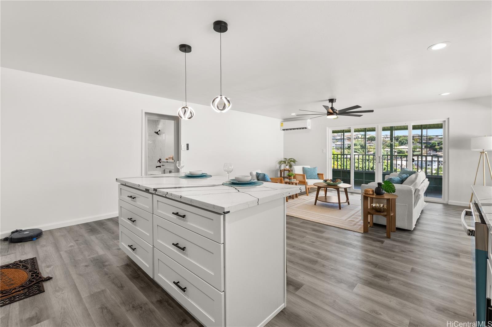 2285  Makanani Drive Kamehameha Heights, Honolulu home - photo 2 of 22