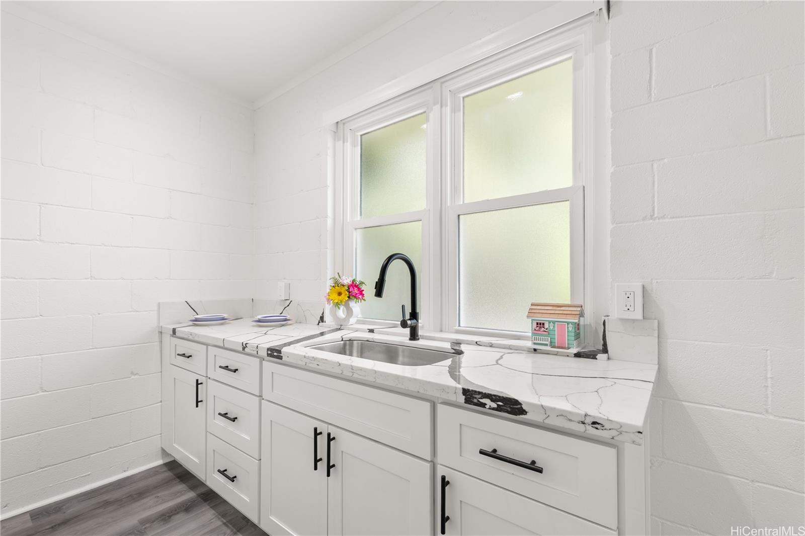 2285  Makanani Drive Kamehameha Heights, Honolulu home - photo 16 of 22