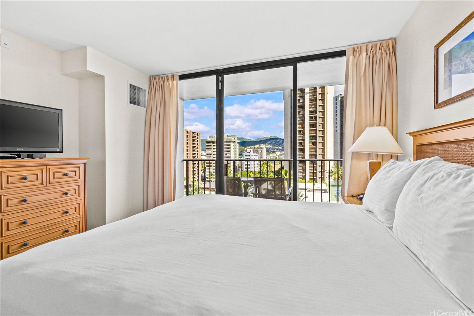 Waikiki Sunset condo # 1003 (NUC), Honolulu, Hawaii - photo 14 of 24