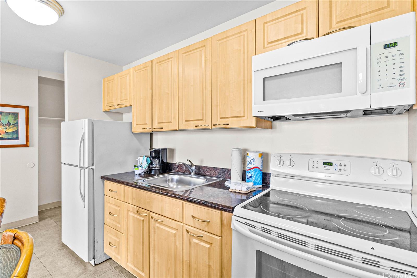 Waikiki Sunset condo # 1003 (NUC), Honolulu, Hawaii - photo 10 of 24