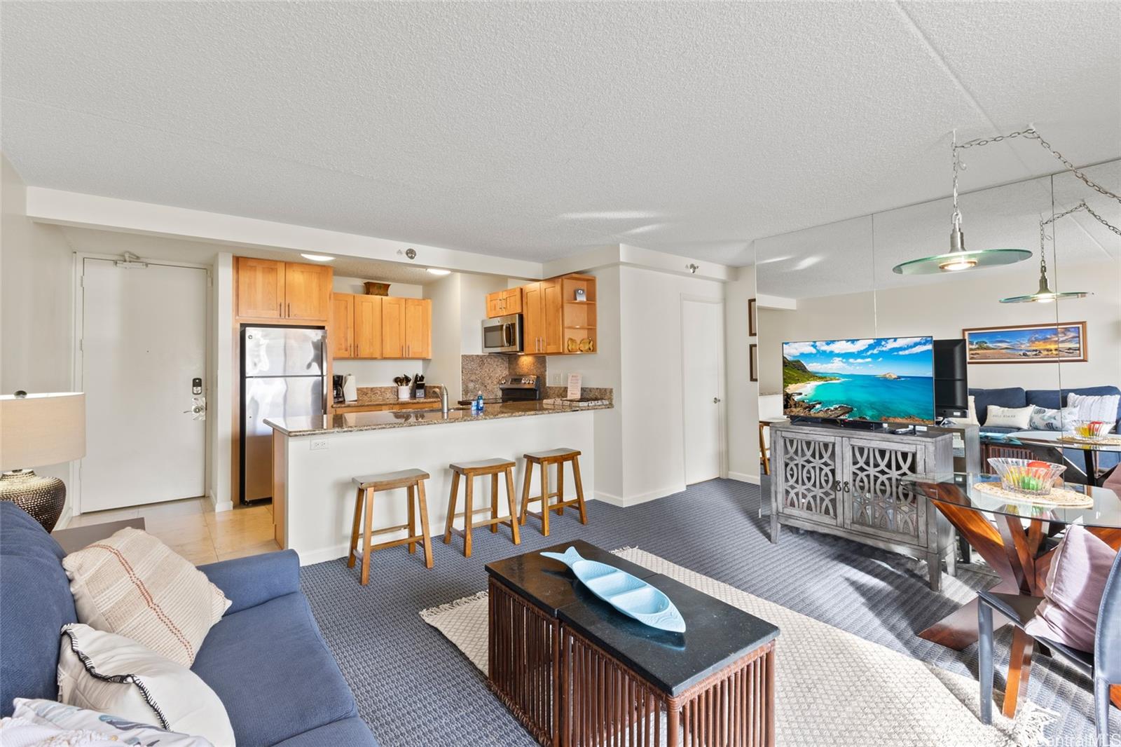 Waikiki Sunset condo # 1004 (NUC), Honolulu, Hawaii - photo 9 of 25