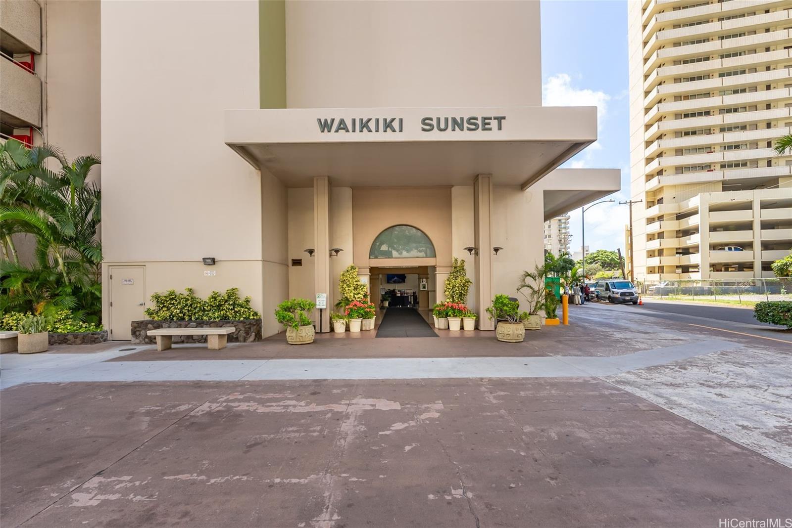 Waikiki Sunset condo # 1008, Honolulu, Hawaii - photo 16 of 25
