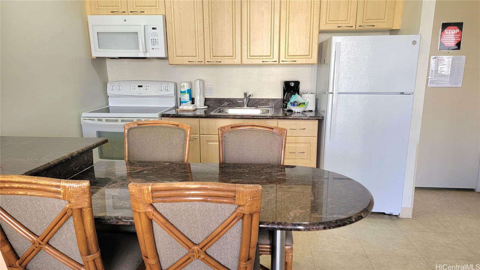 Waikiki Sunset condo # 1405(NUC), Honolulu, Hawaii - photo 8 of 13