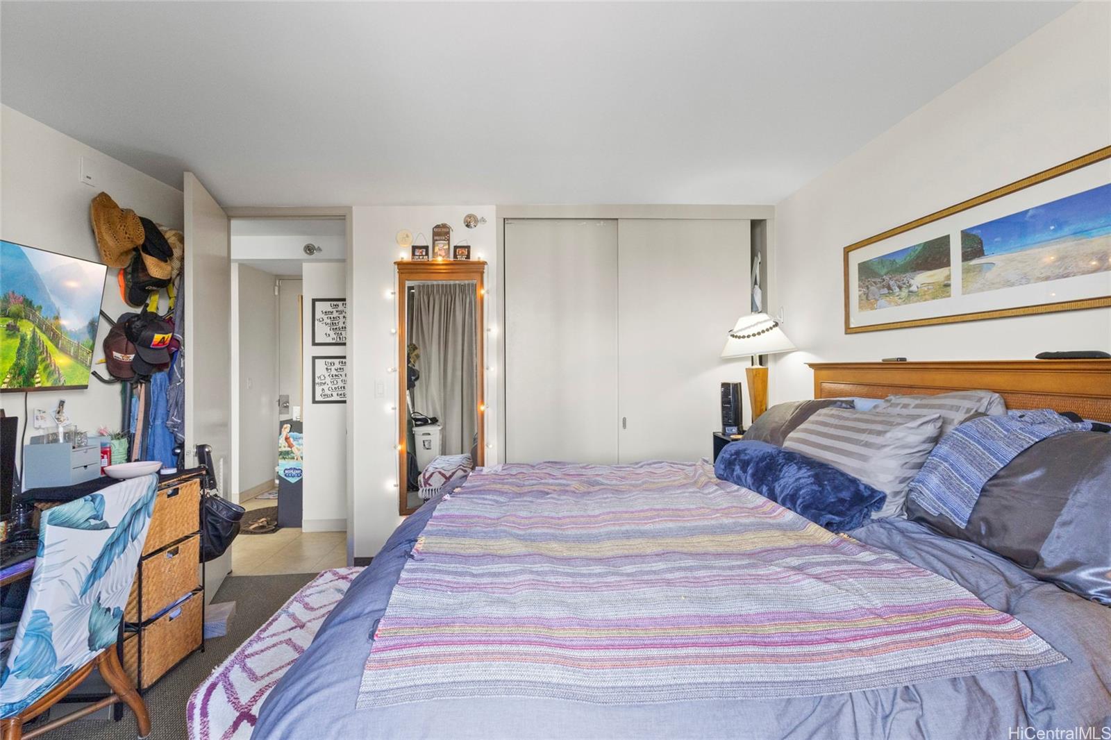 Waikiki Sunset condo # 1705, Honolulu, Hawaii - photo 13 of 21