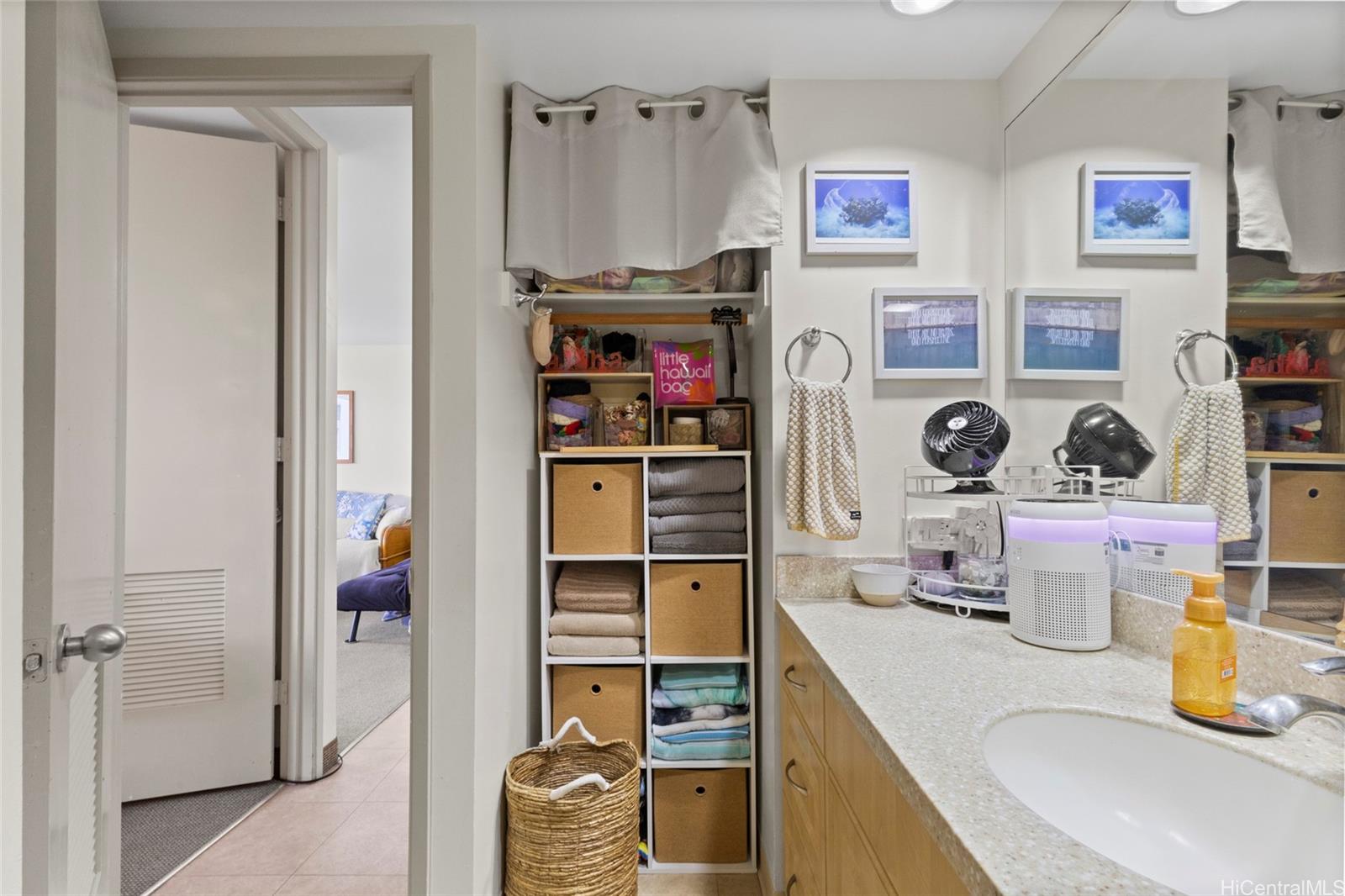 Waikiki Sunset condo # 1705, Honolulu, Hawaii - photo 15 of 21