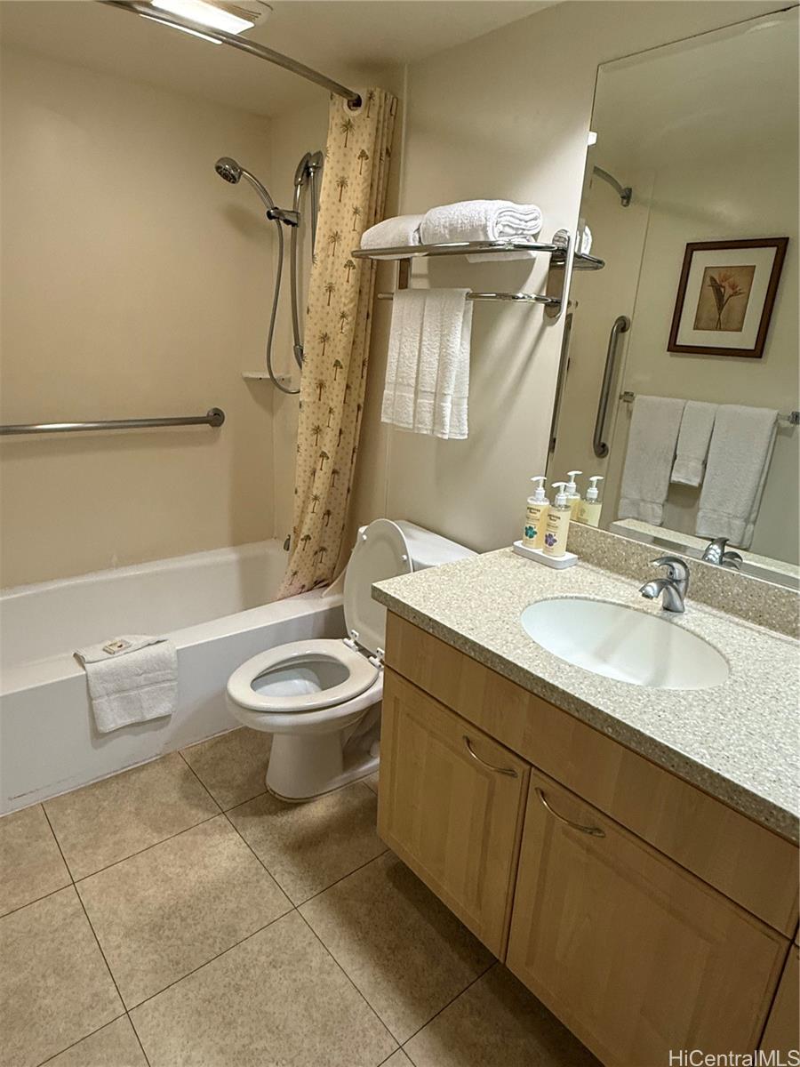 Waikiki Sunset condo # 1803, Honolulu, Hawaii - photo 9 of 11