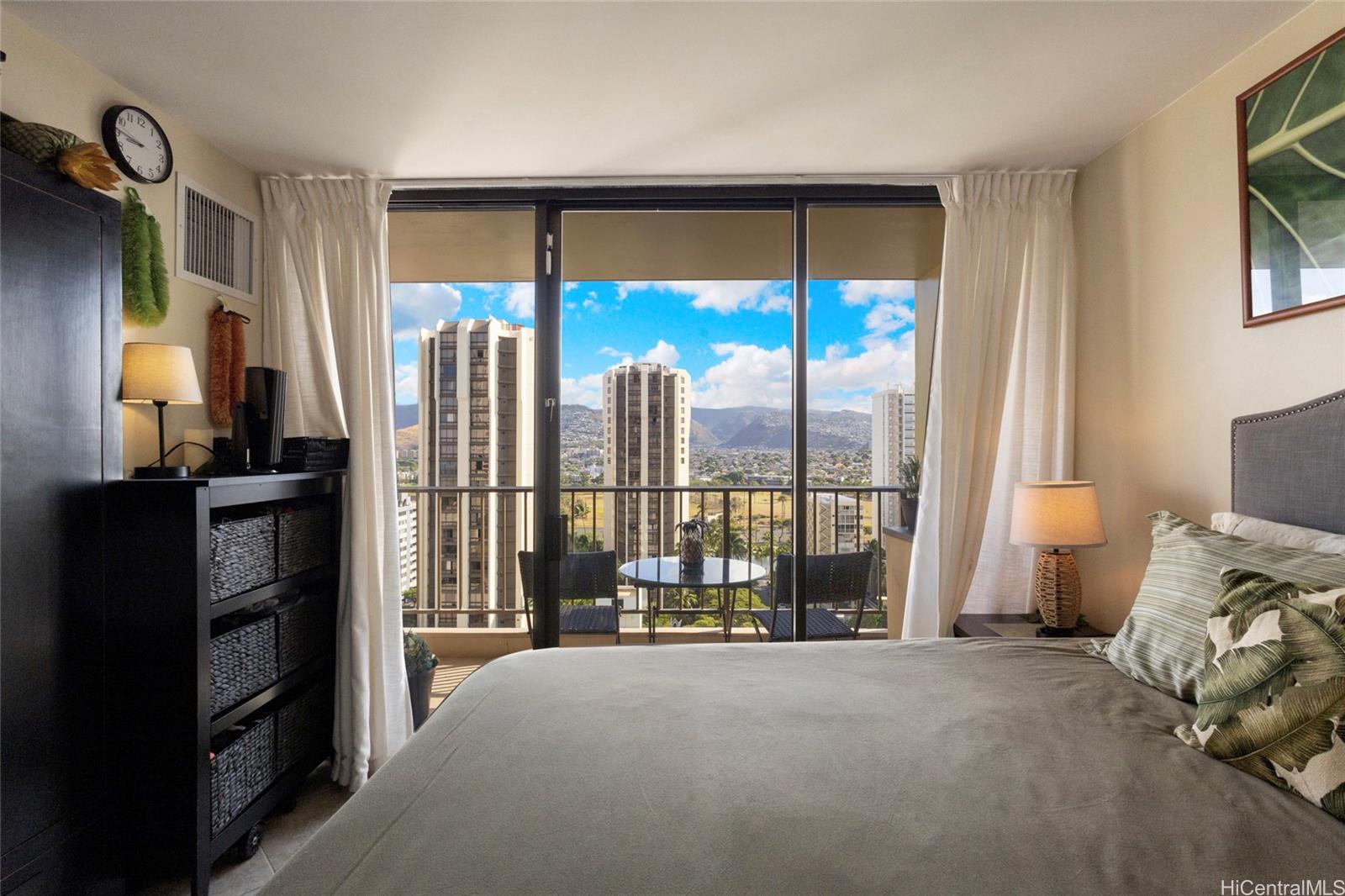 Waikiki Sunset condo # 1811, Honolulu, Hawaii - photo 12 of 25