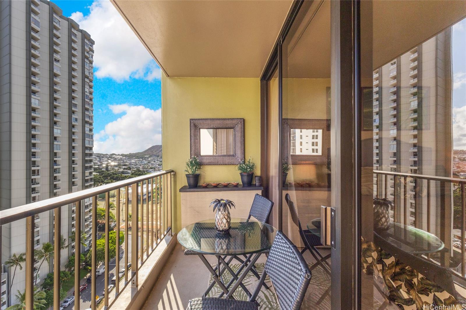 Waikiki Sunset condo # 1811, Honolulu, Hawaii - photo 10 of 25